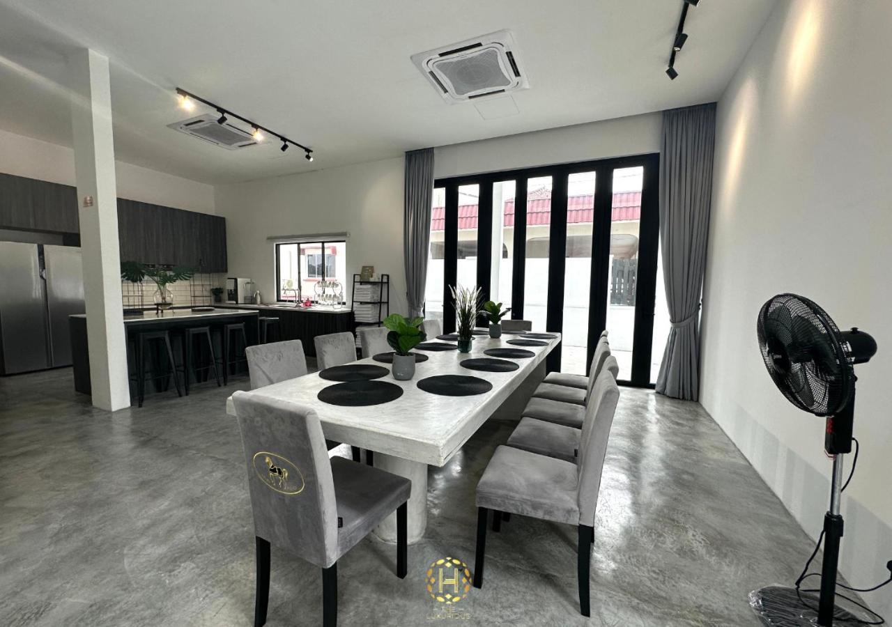 Villa The Luxurious 27, Johor Bahru Exterior foto