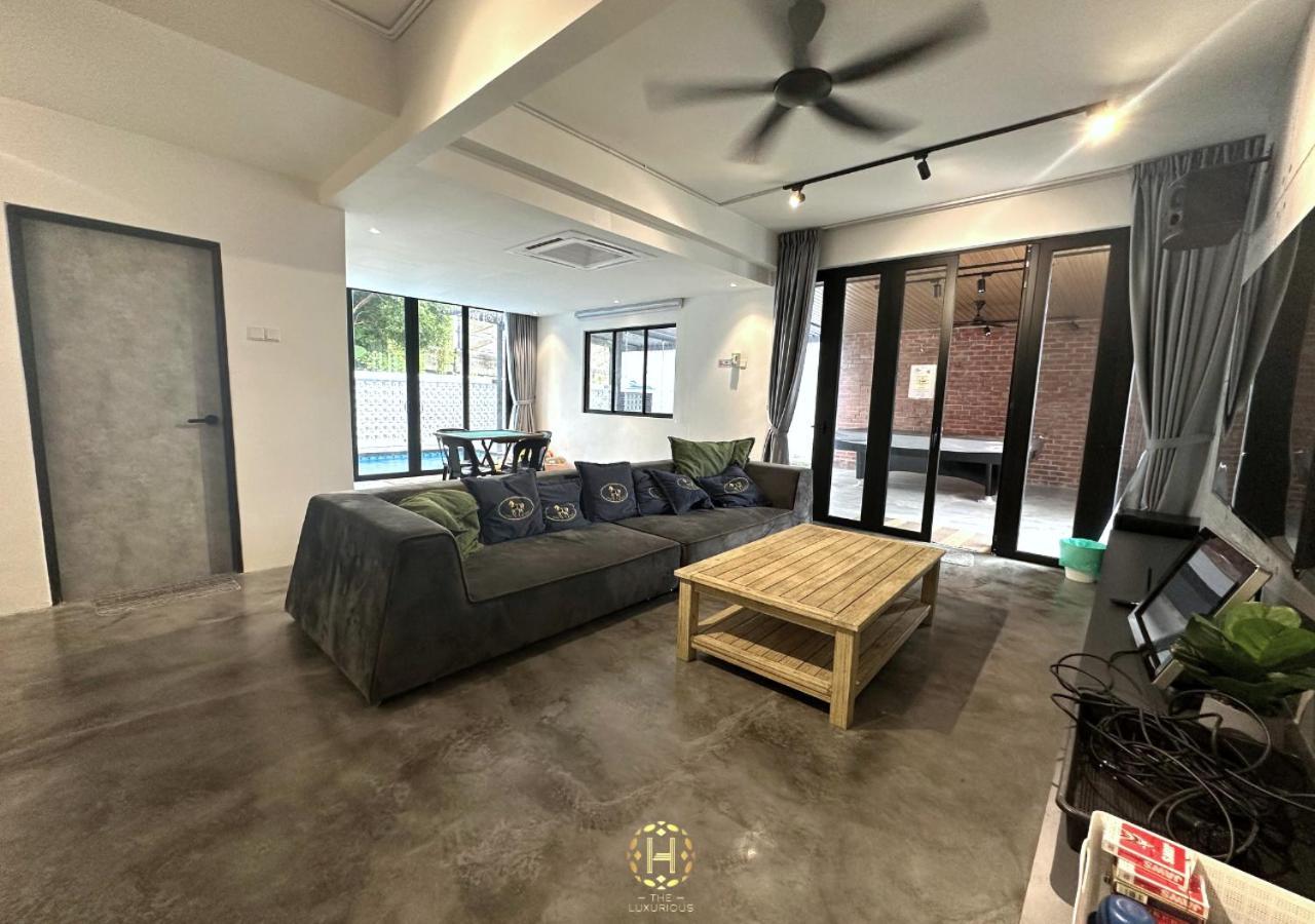 Villa The Luxurious 27, Johor Bahru Exterior foto