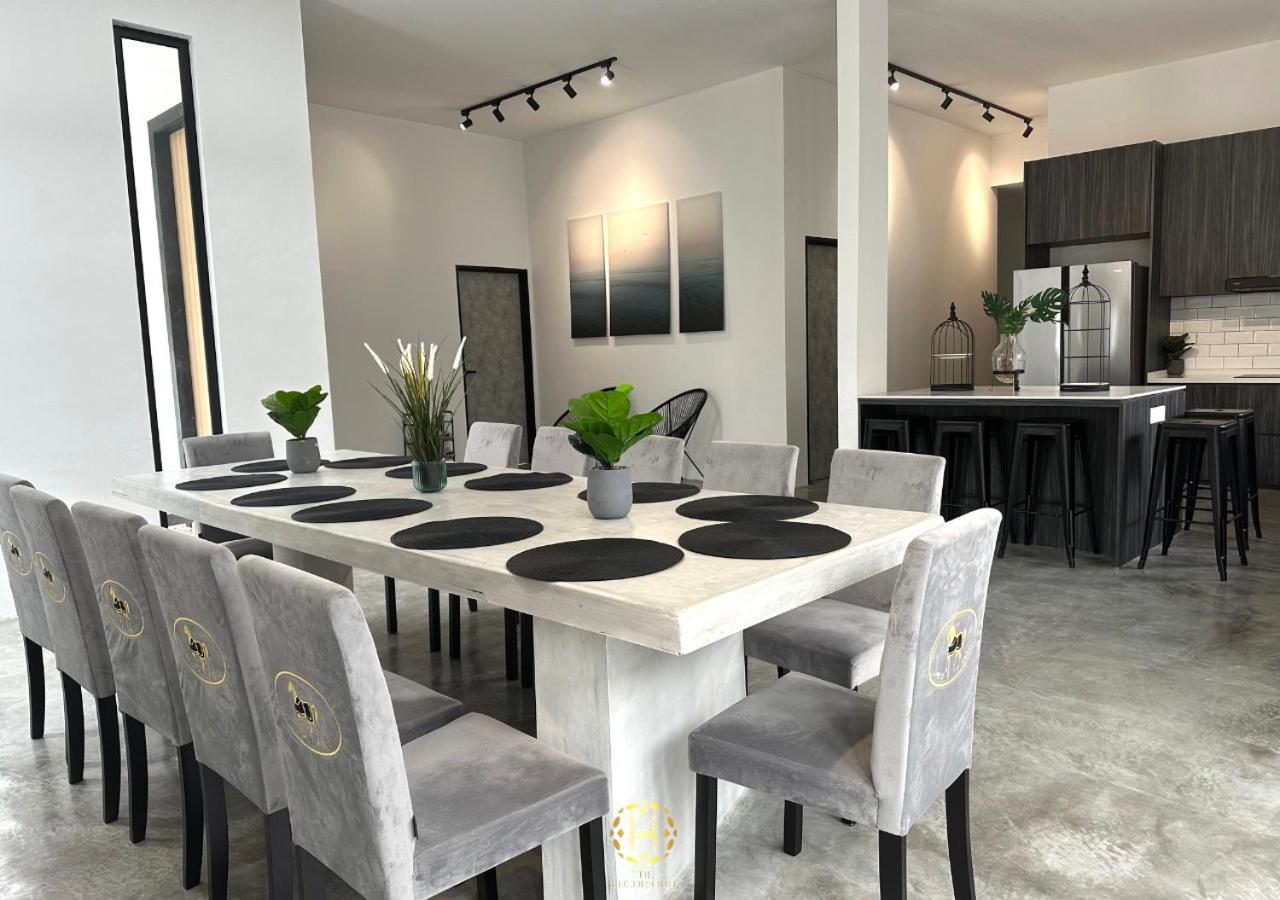 Villa The Luxurious 27, Johor Bahru Exterior foto